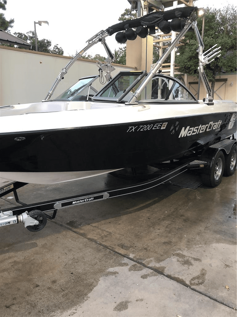 2008 Mastercraft X1 with Go Surf Assist (GSA)