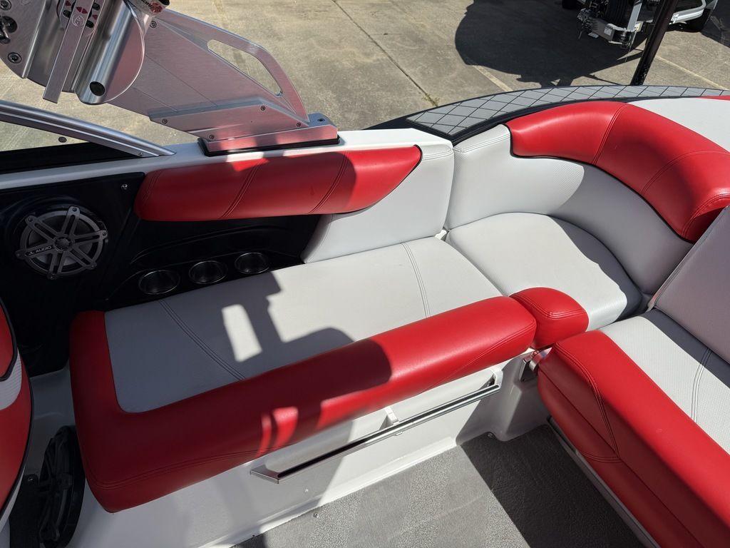 2015 MasterCraft X30