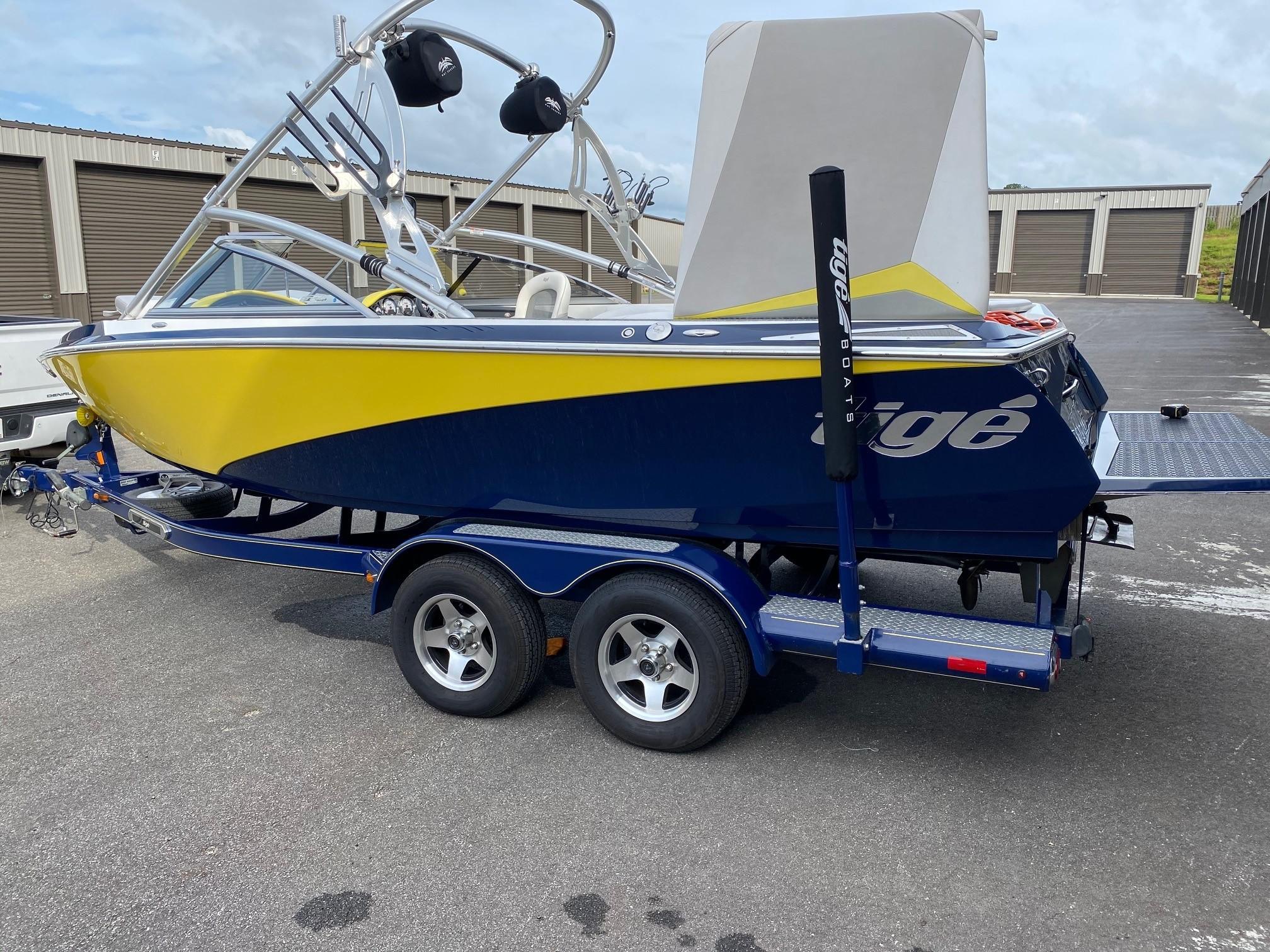 2008 Tige Z1 – Amazing clean boat