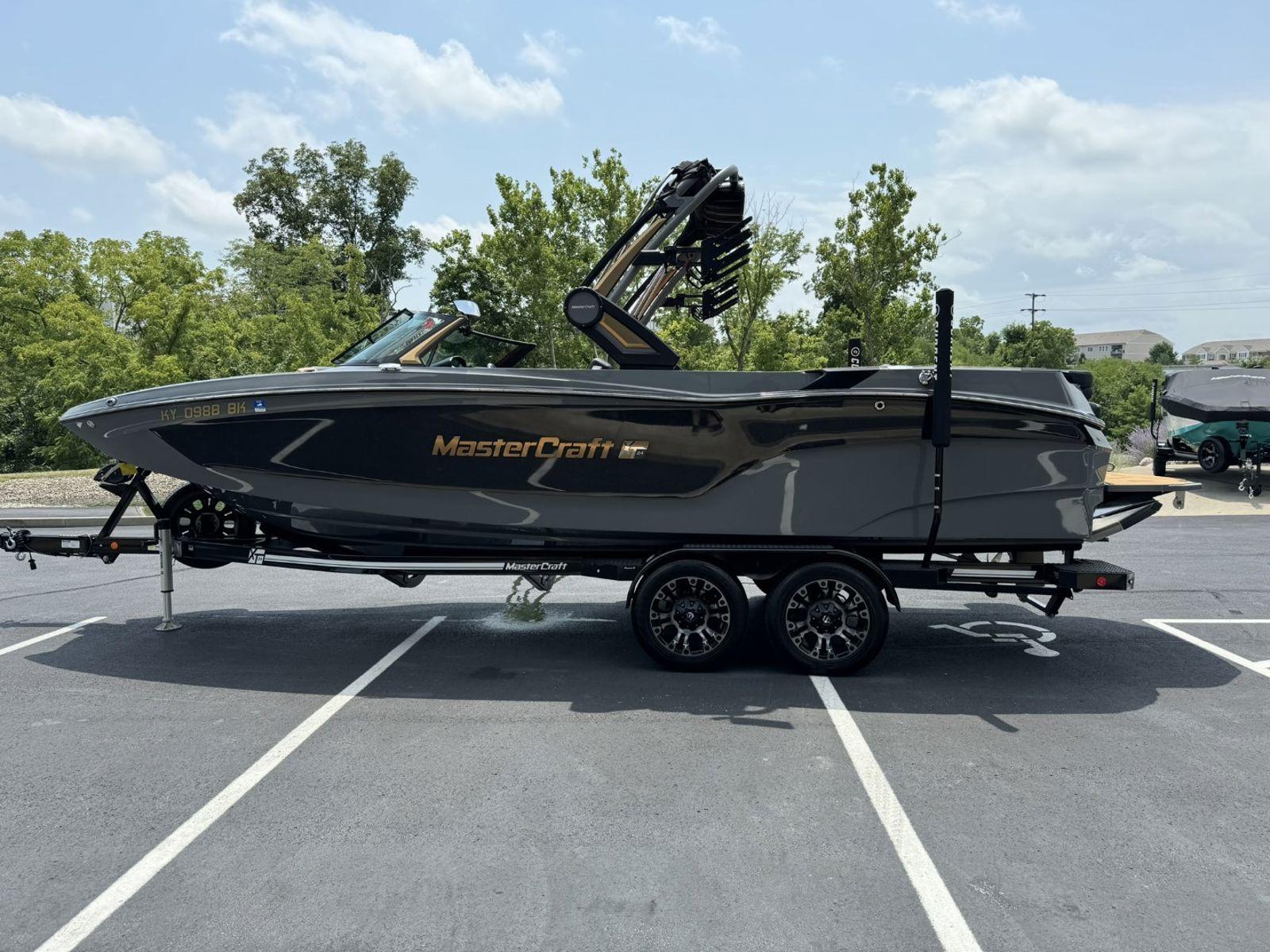 2023 MasterCraft XT24