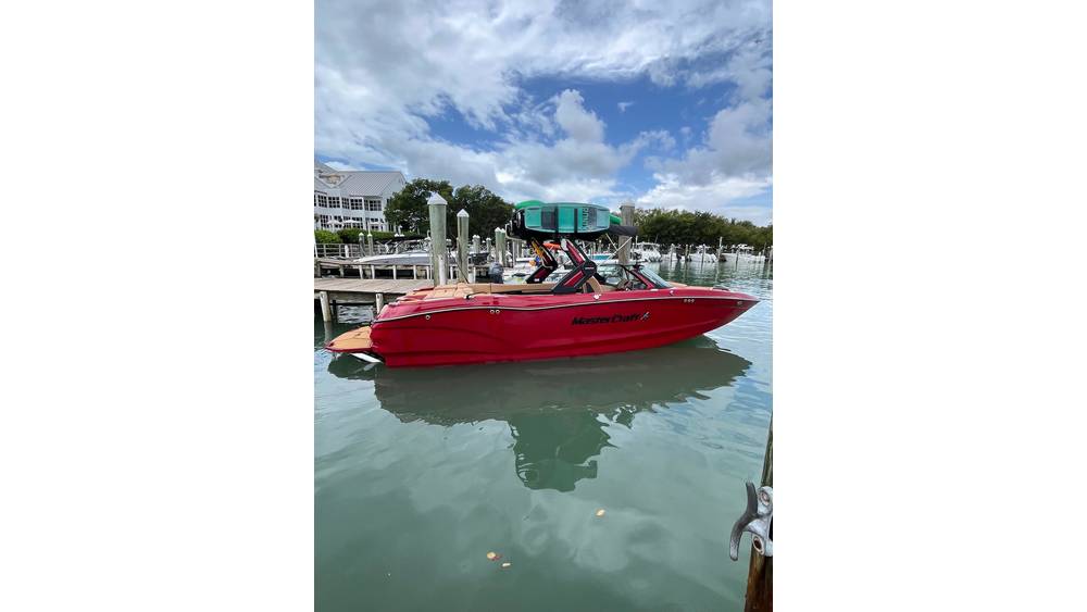 2025 Red mastercraft X24