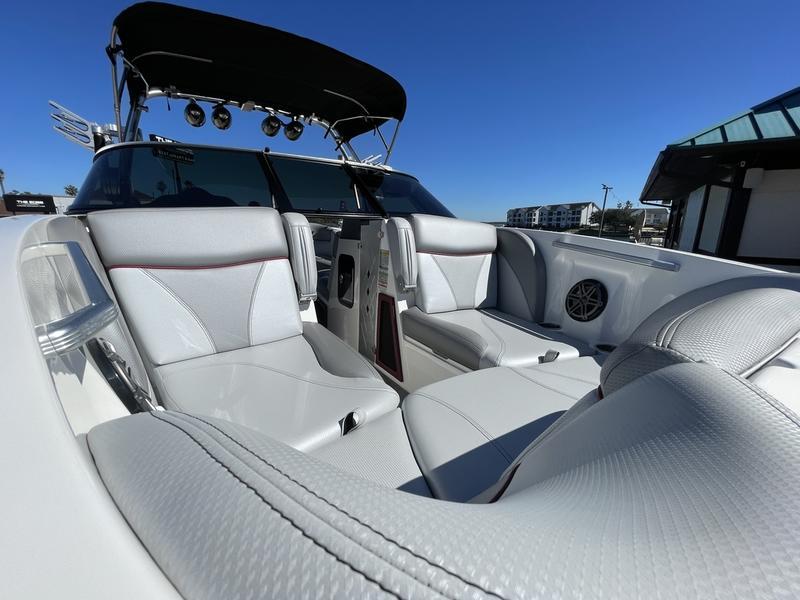 2016 MasterCraft X23
