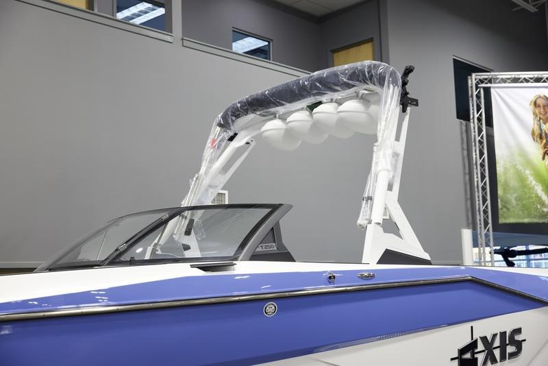 2025 Axis T250