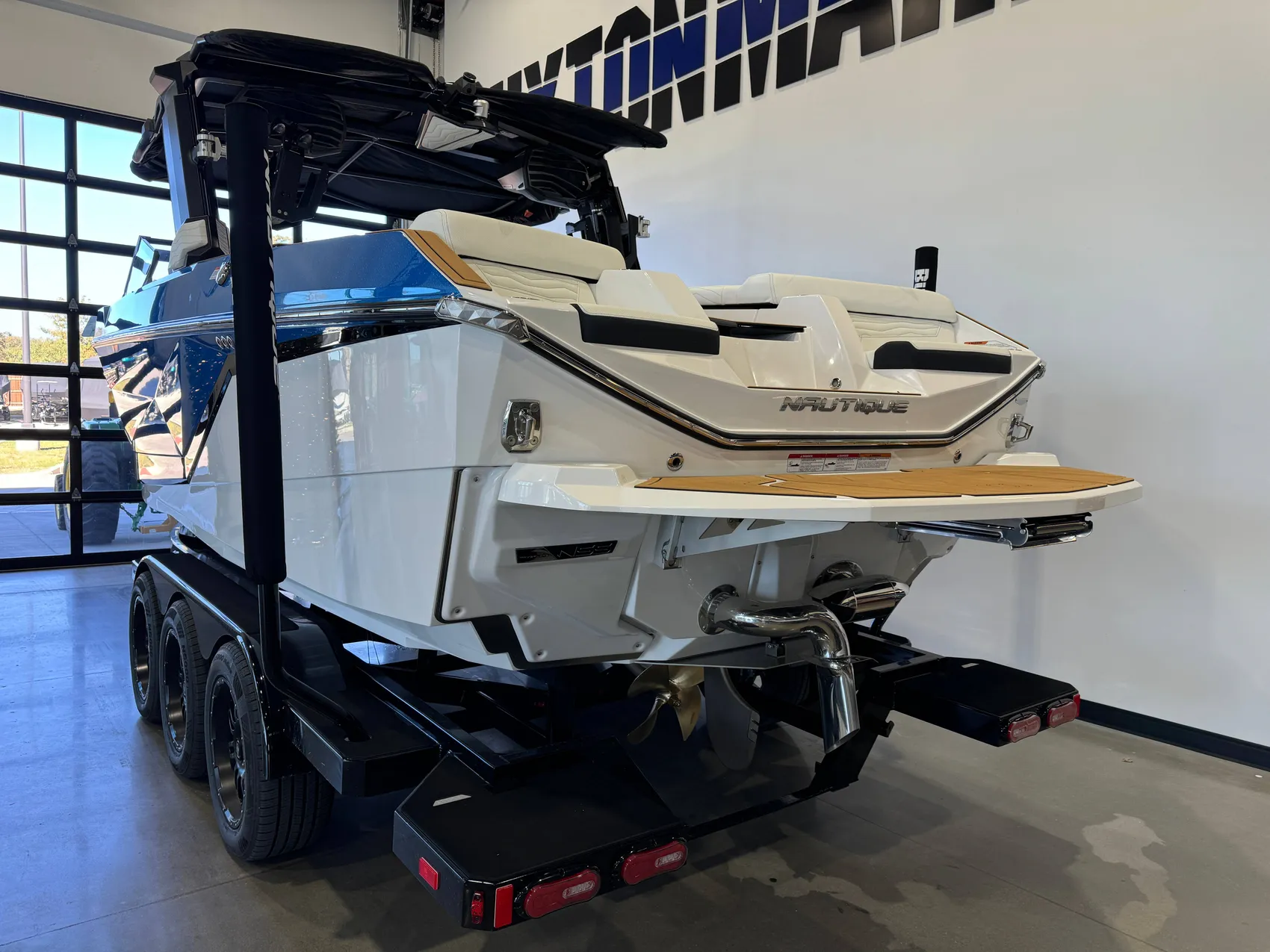 2025 Nautique G23