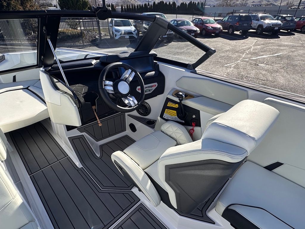 2025 Nautique Super Air Nautique GS22