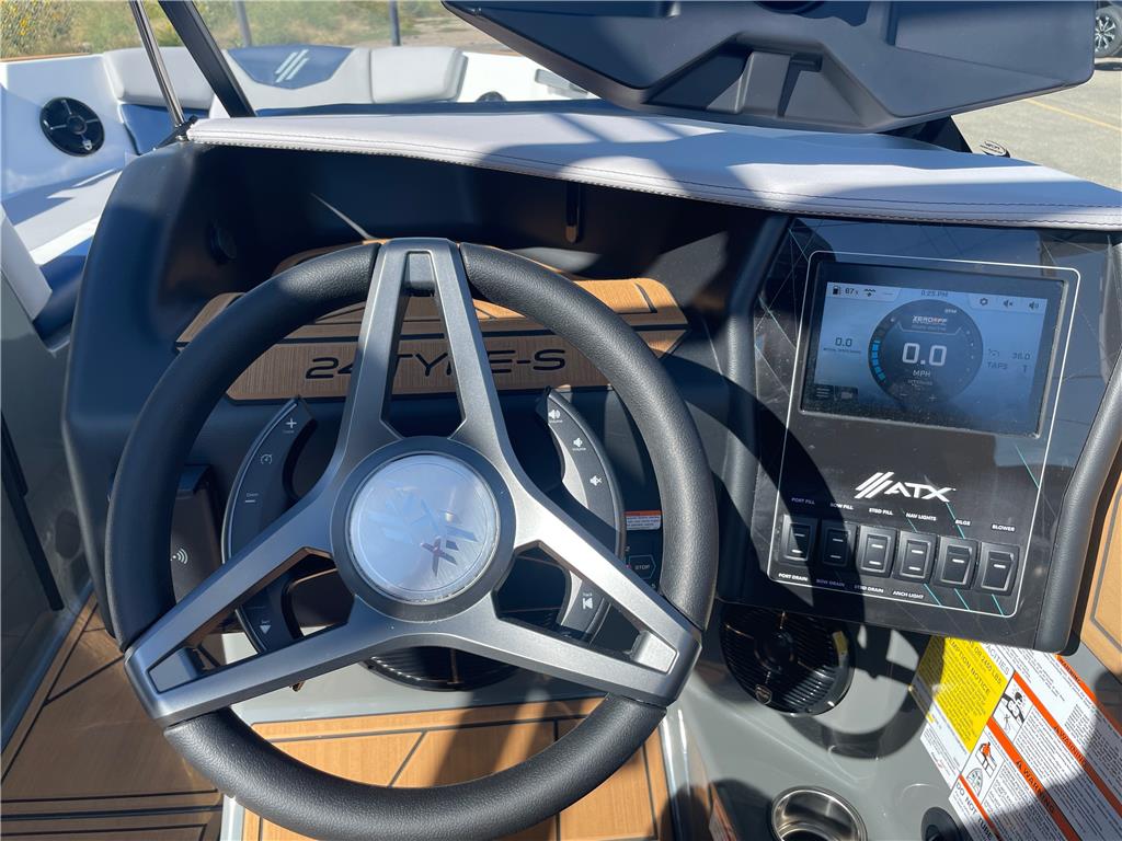 boat.Title
