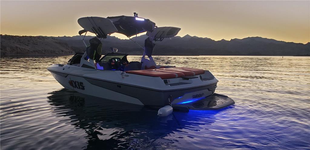 2020 Axis A20