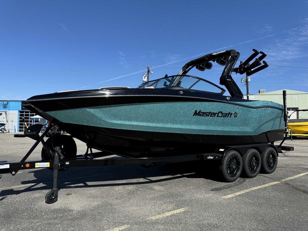 2025 MasterCraft X24