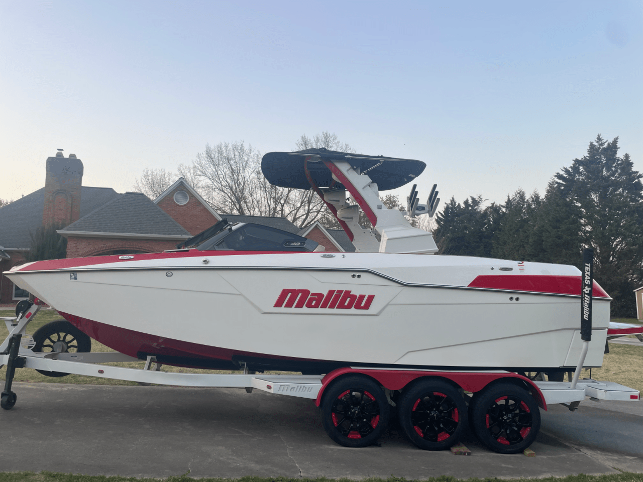 LOADED 2021 Malibu M240