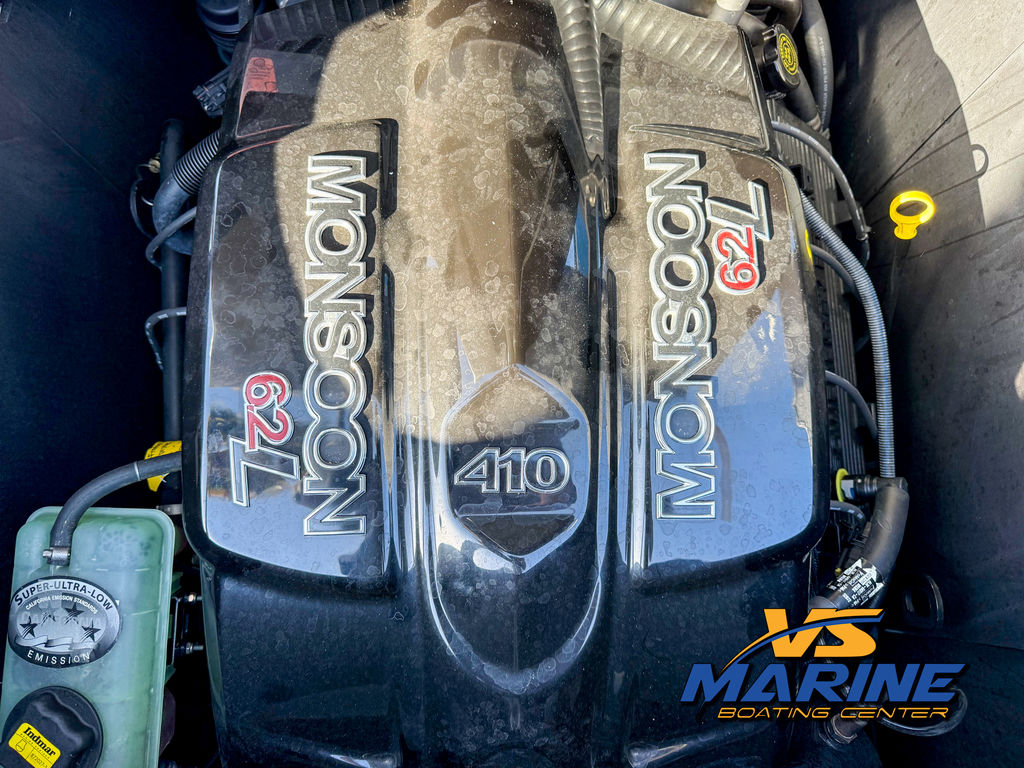 2016 Malibu Boats 23 LSV
