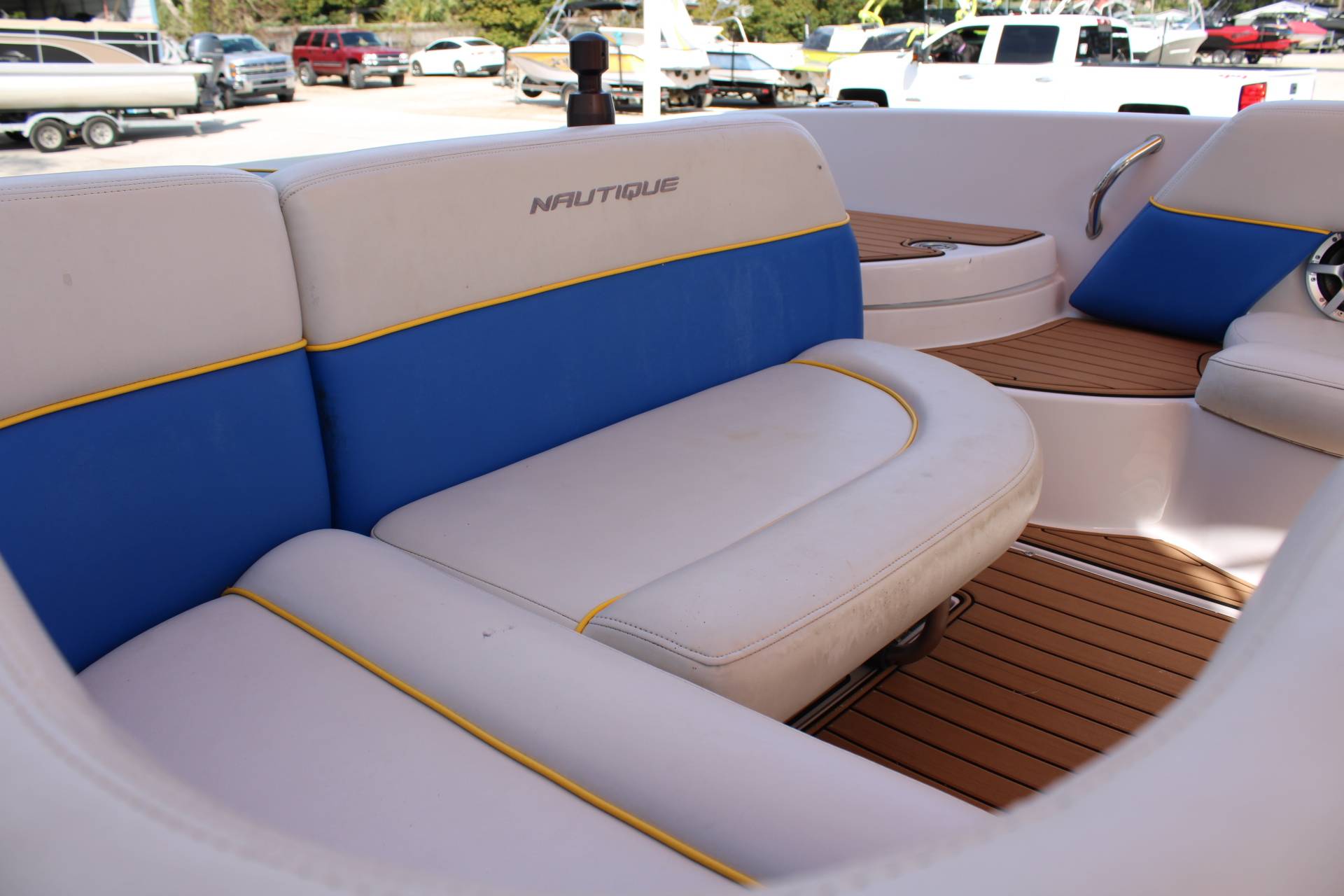 2008 Nautique SV211TE