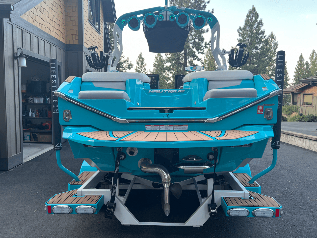 Nautique G23