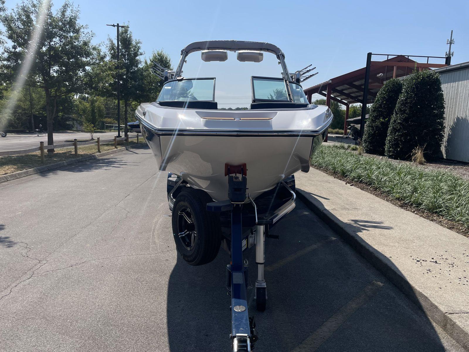 2021 MasterCraft NXT24