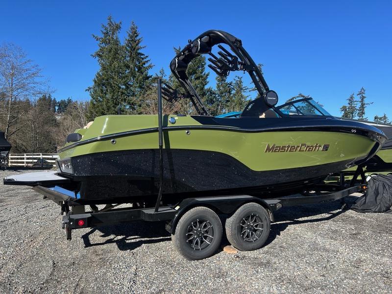 2025 MasterCraft XT22