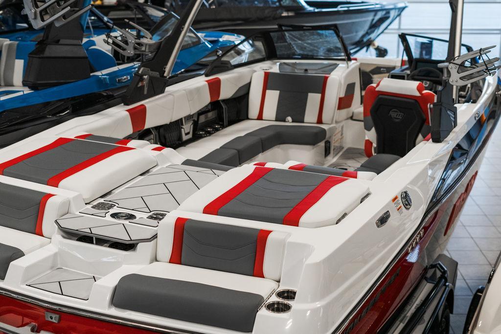 2024 malibu boats 23-LSV