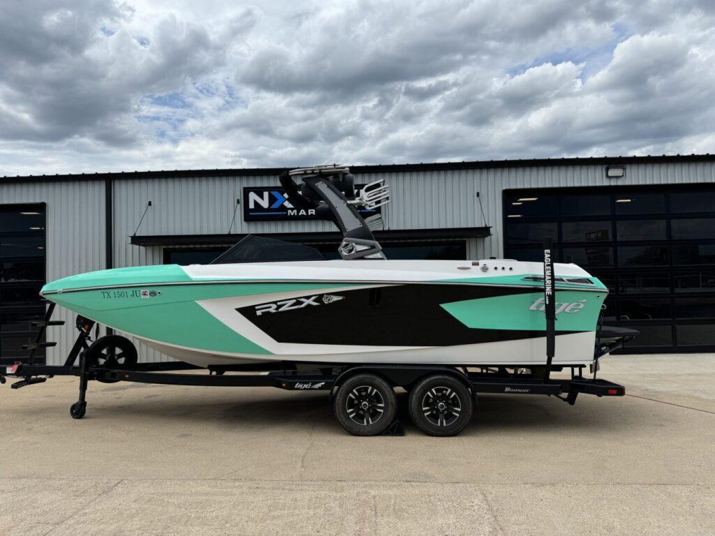 boat.Title