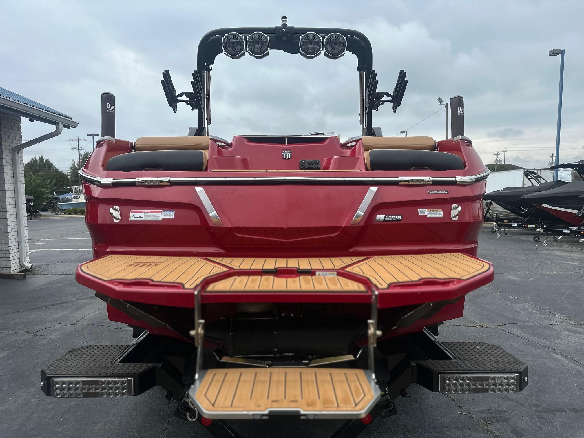 2023 MasterCraft X24