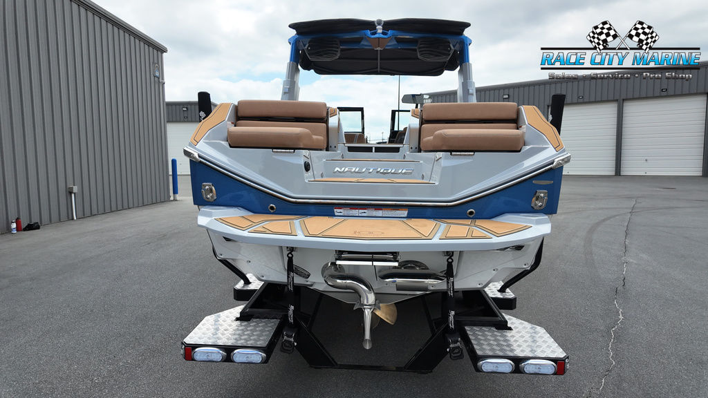 2025 Nautique Paragon 25