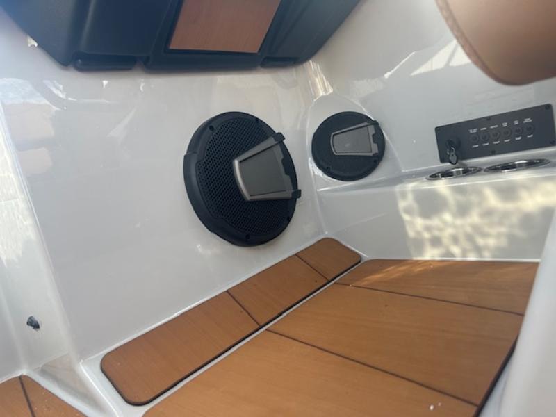 2025 Axis A225