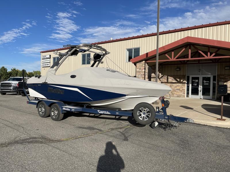 2017 Malibu 21 VLX