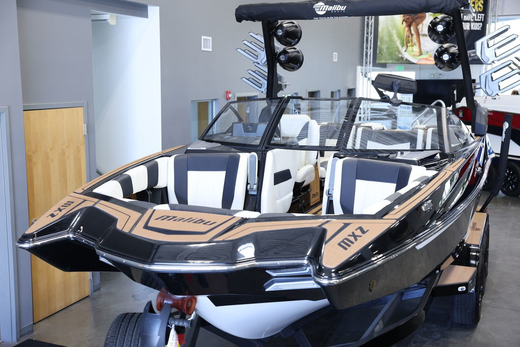 2024 Malibu 24 MXZ
