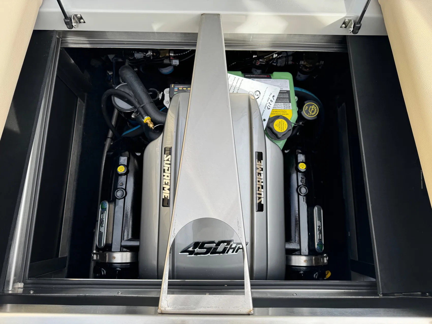 2025 Supreme S220