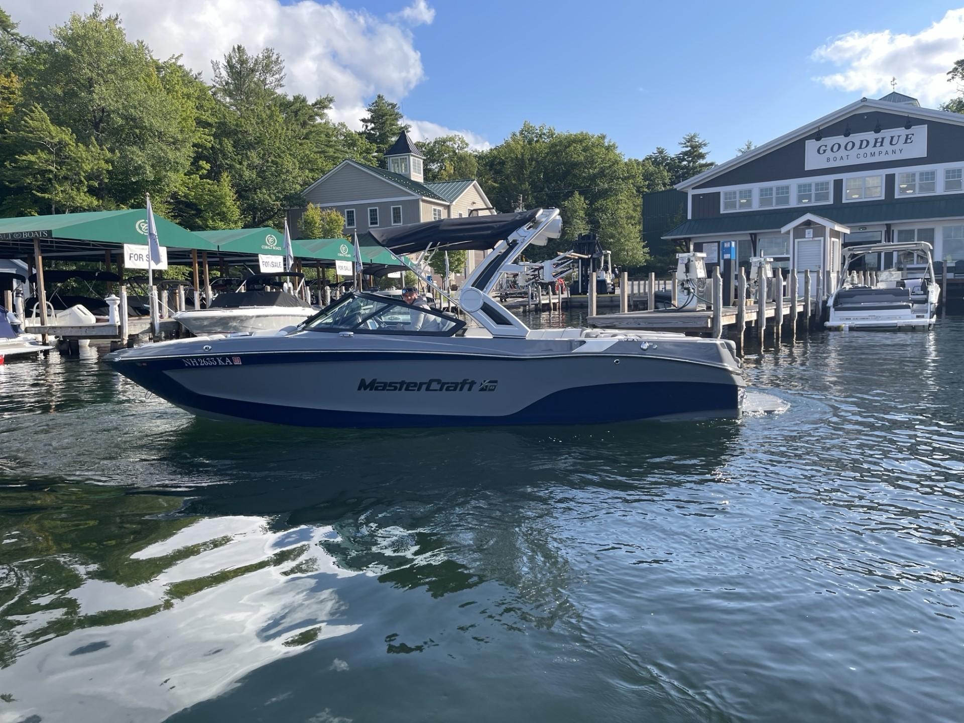 2022 MasterCraft XT23