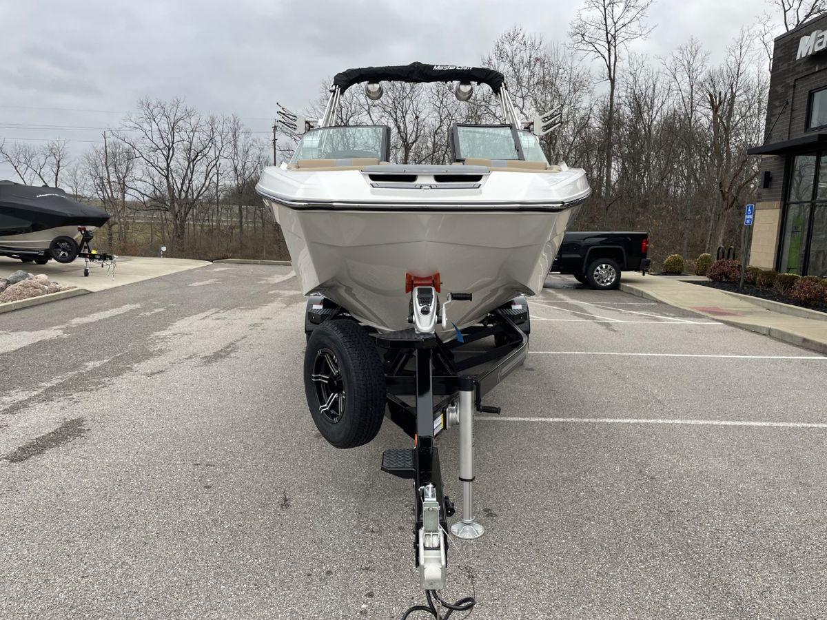 2023 MasterCraft X24