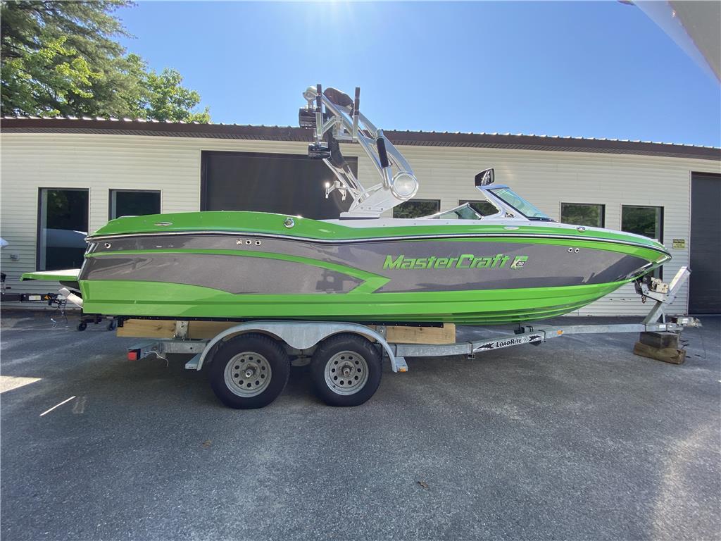 2014 MasterCraft X30 - PERFECT CONDITION