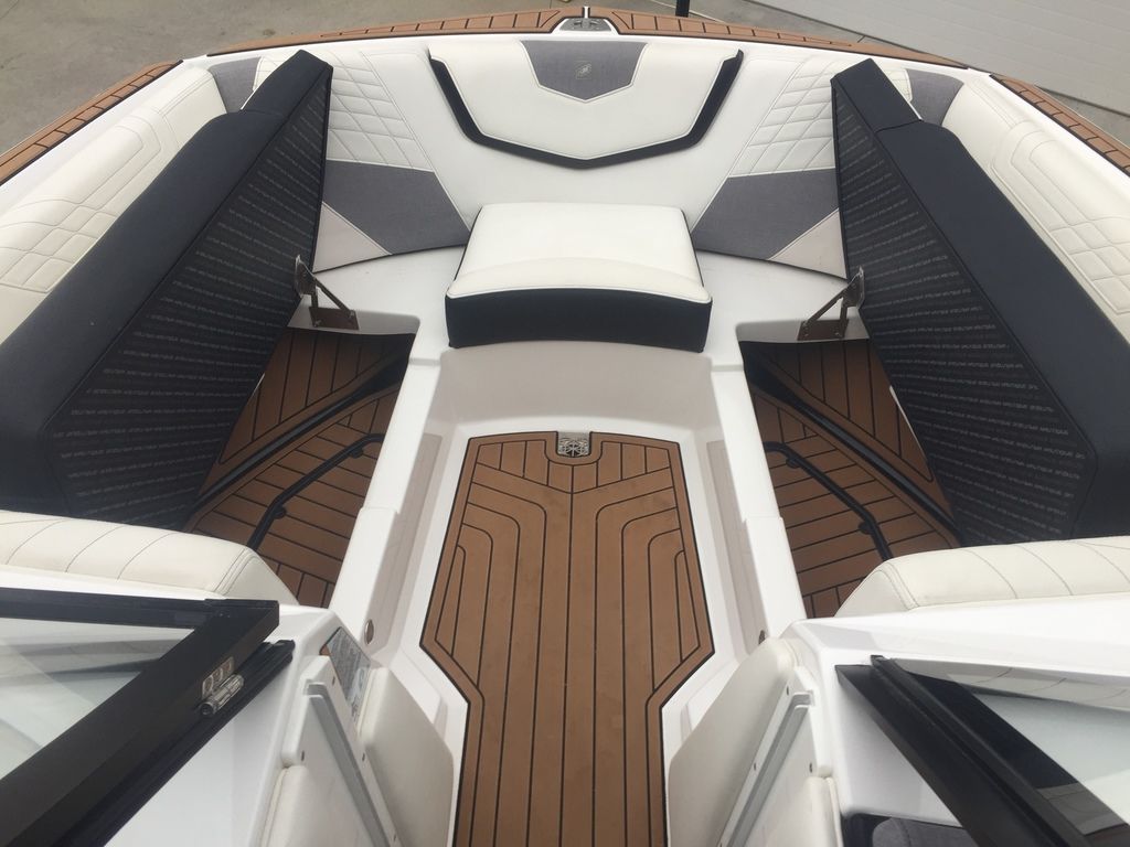 2021 Nautique Super Air Nautique G23