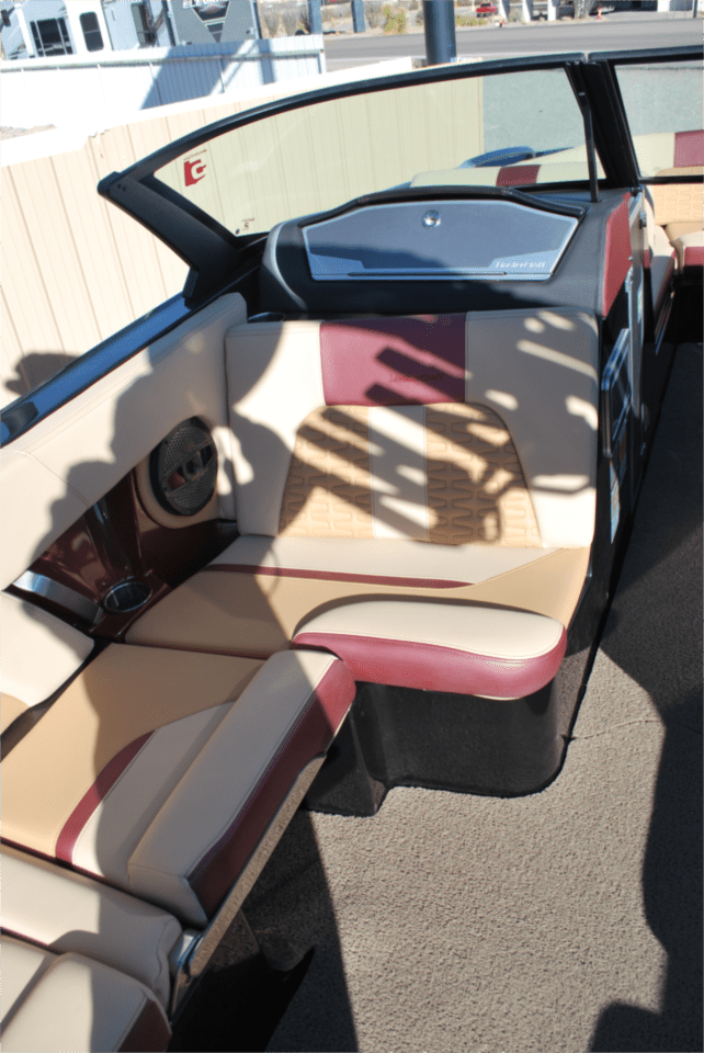 2023 MasterCraft X24