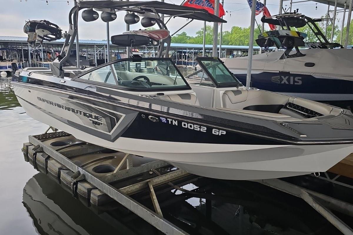 2018 Super Air Nautique GS24
