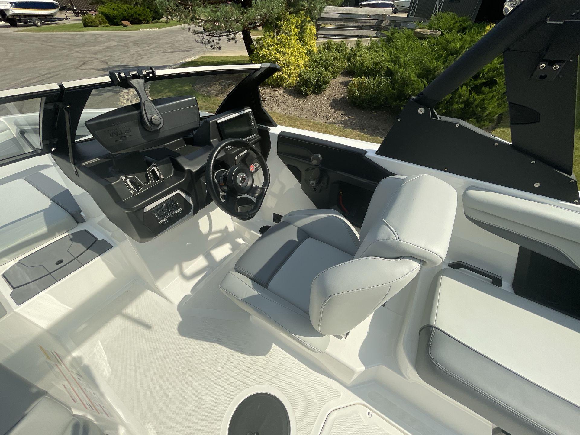 2024 Axis T220-R