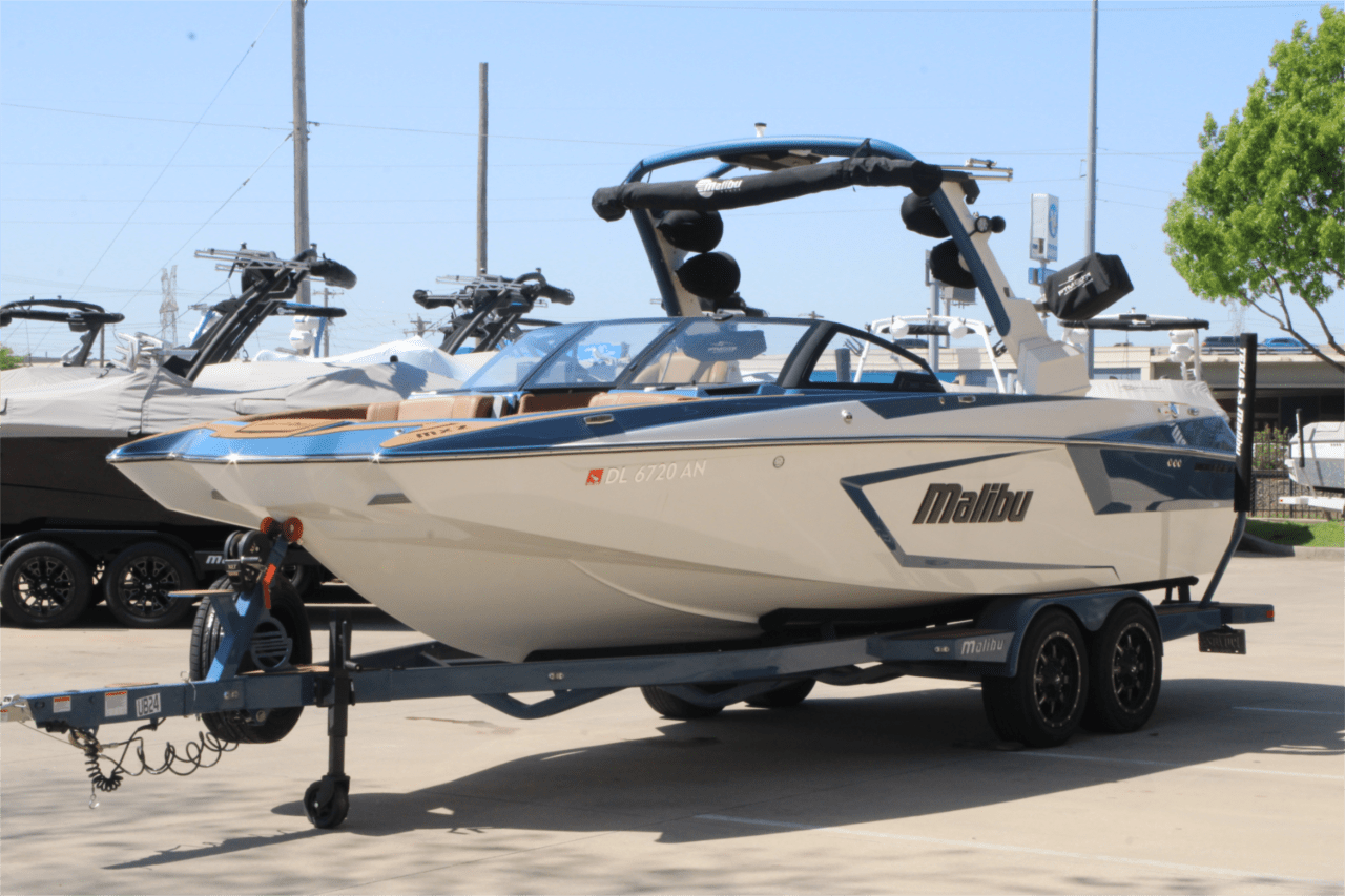 2022 Malibu 24 MXZ
