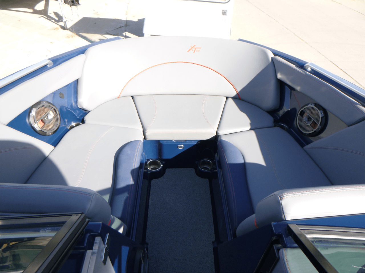2019 MasterCraft XT22