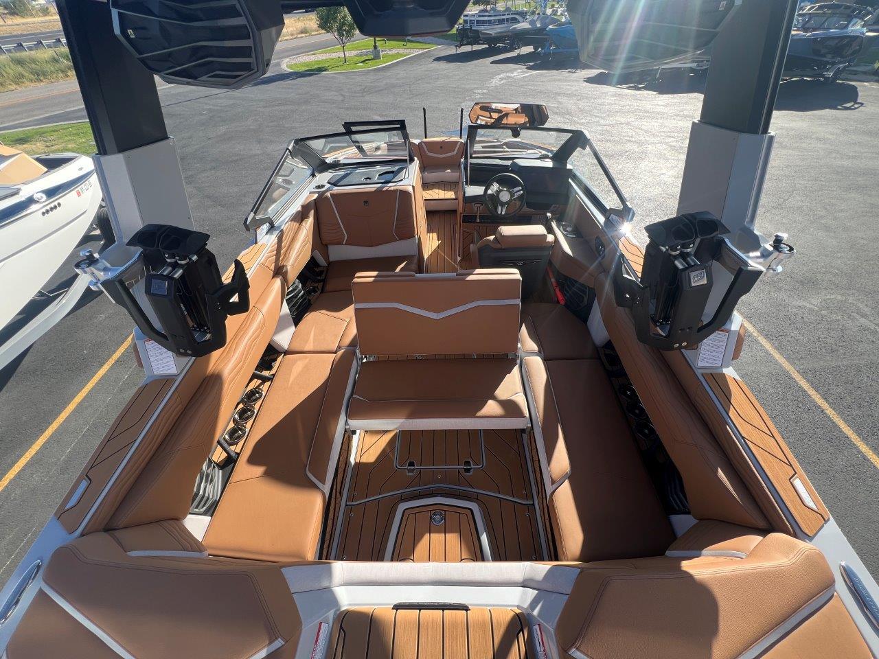 2025 Nautique G23