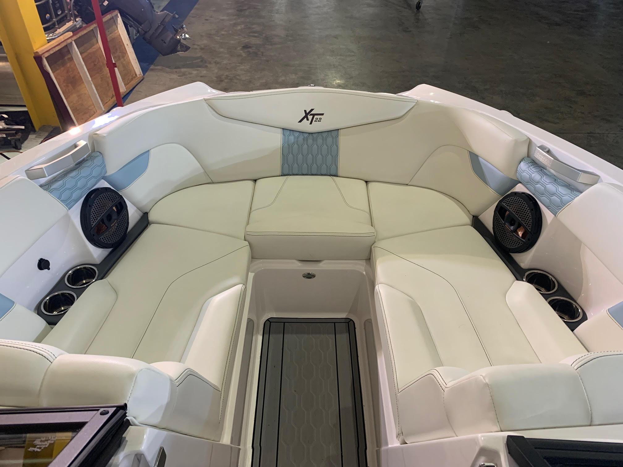 2024 Mastercraft XT22 Demo Boat! New Warranties! Only 20 Hours!