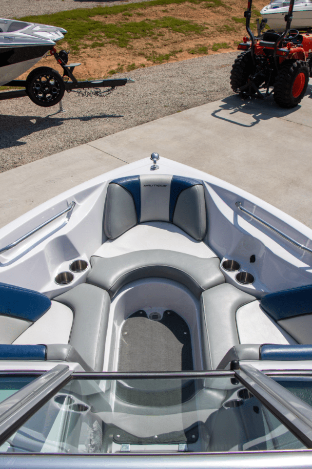 2008 Nautique Super Air Nautique 210