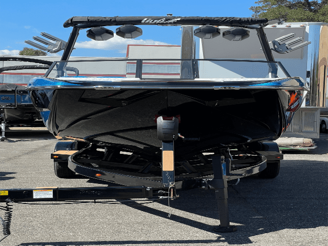 boat.Title