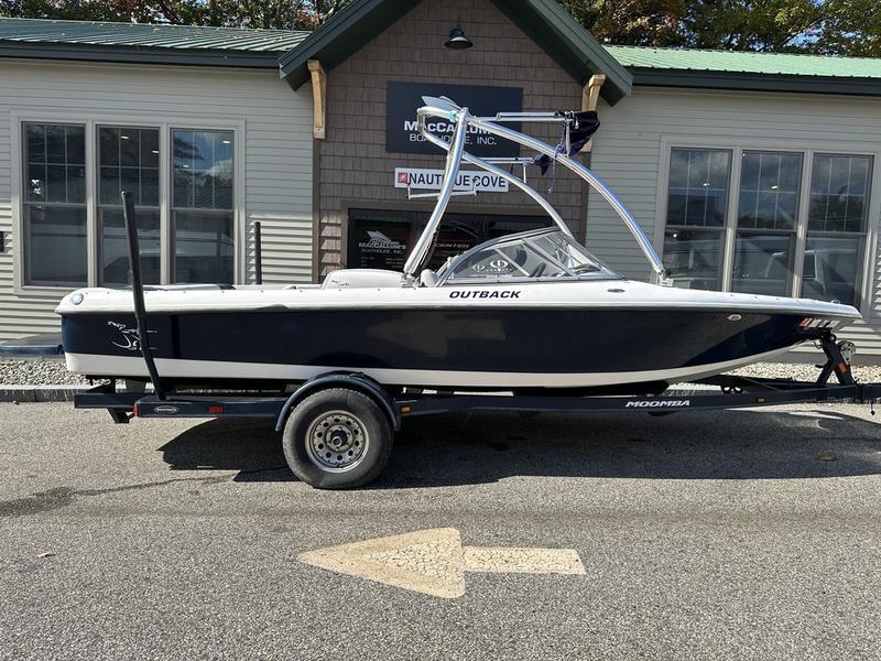 2005 Moomba Outback