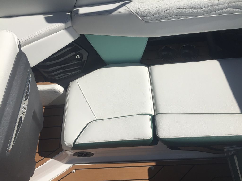 2025 Nautique Super Air Nautique G21