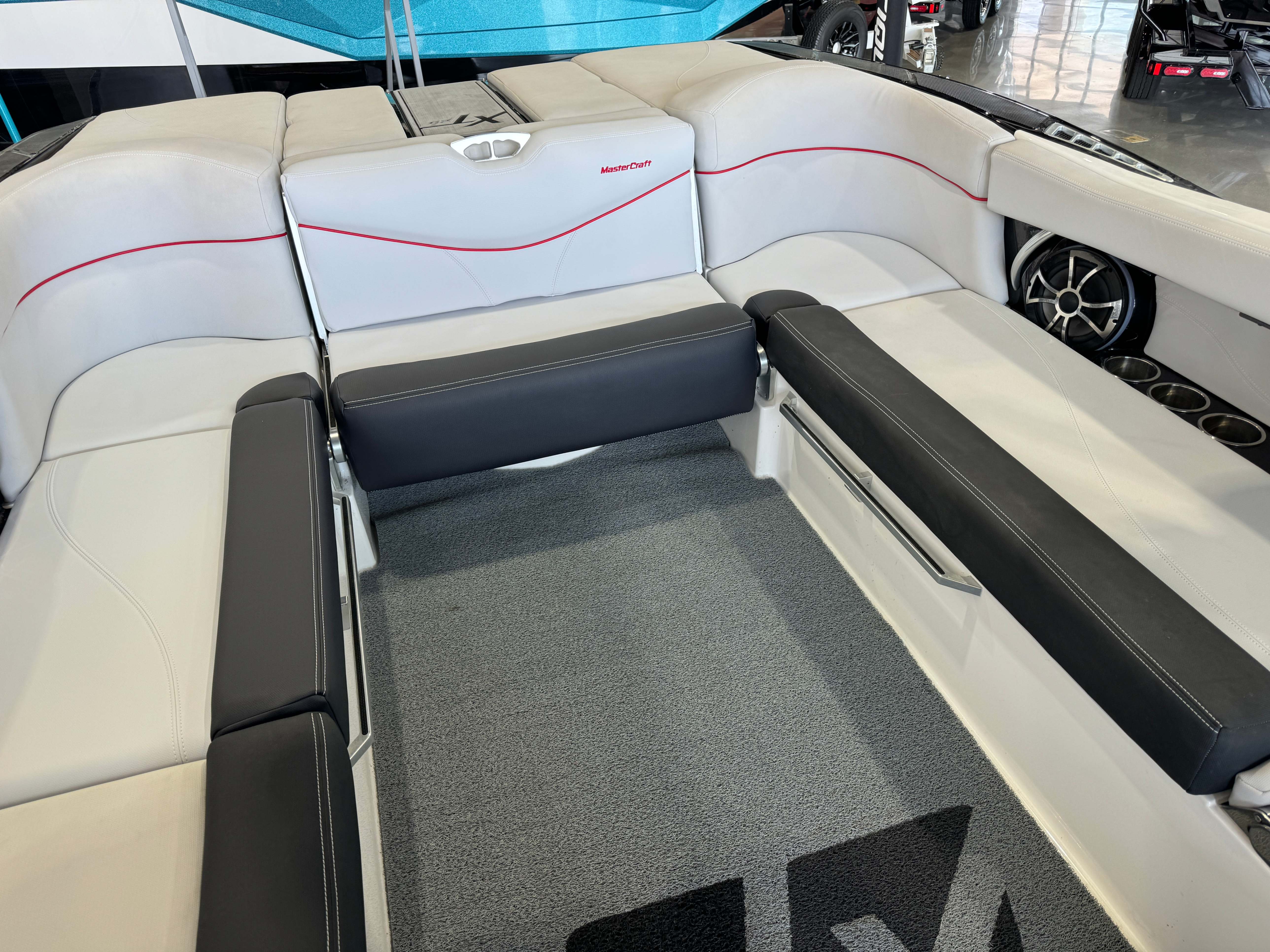2019 MasterCraft XT25