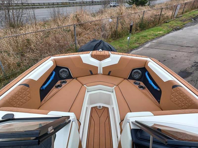 New 2024 Nautique GS24