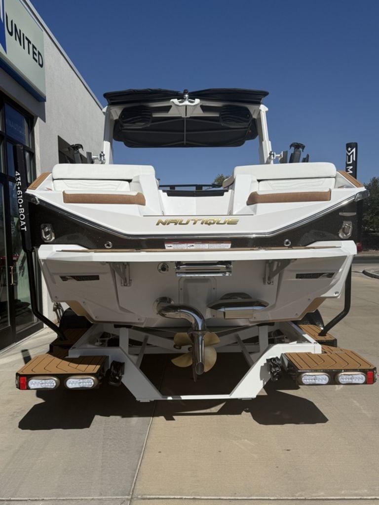 boat.Title