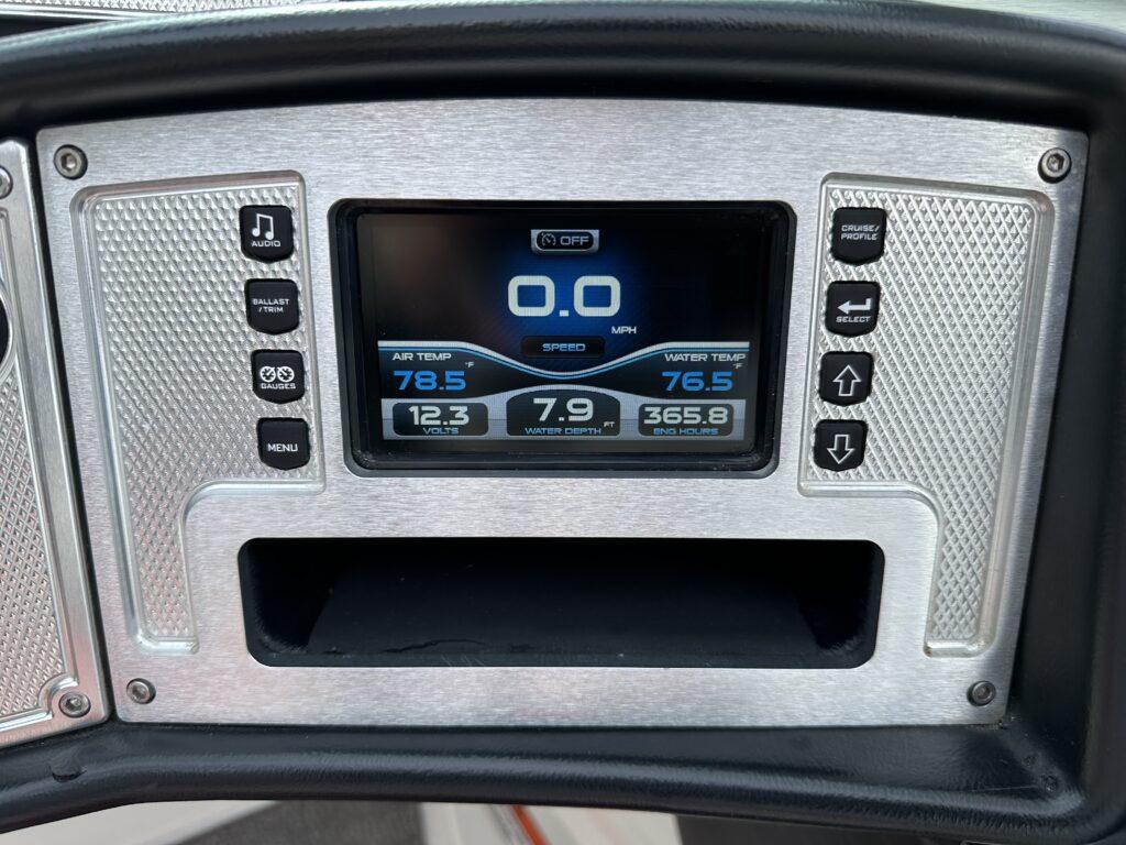 2015 MasterCraft X2