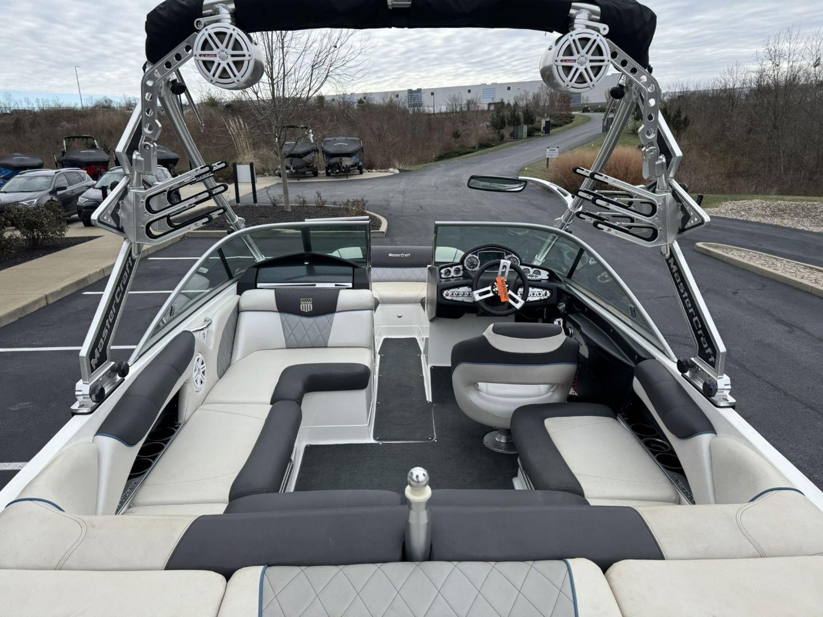2011 MasterCraft X2