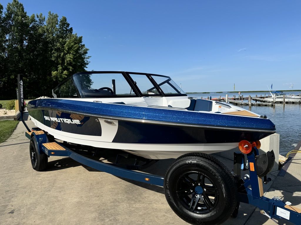 2025 Nautique Ski Nautique 200
