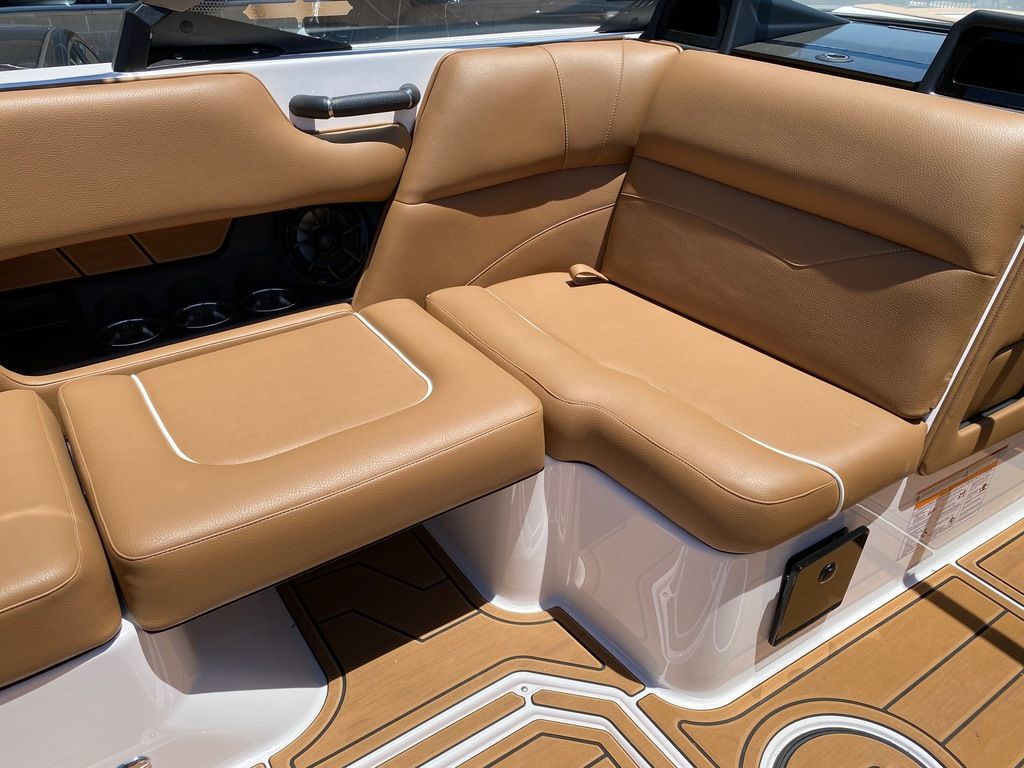 2024 moomba Mojo