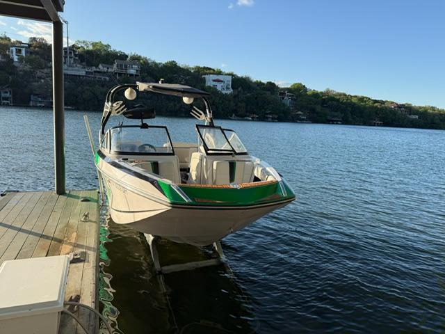 2015 Super Air Nautique G21 Low Hours