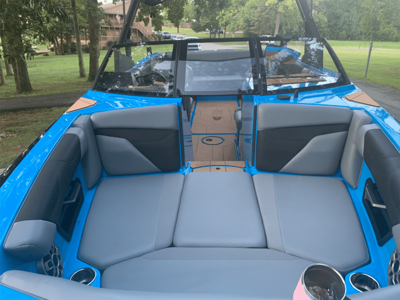2022 Axis A24